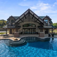 Pool House at Woodland Springs